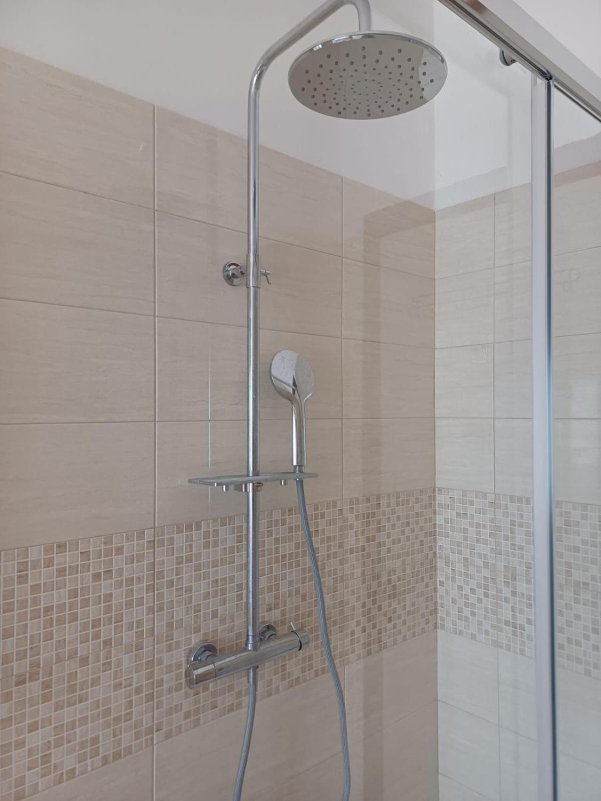 Residenza La Lanterna Aparthotel Genua Buitenkant foto